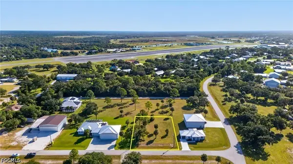 6601 Pine Street, Fort Myers, FL 33905