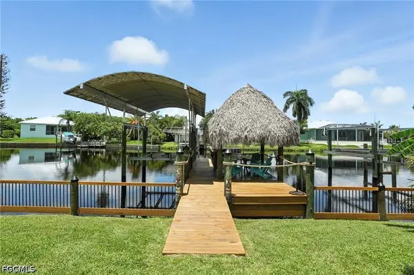 2131 Saint Croix Avenue, Fort Myers, FL 33905