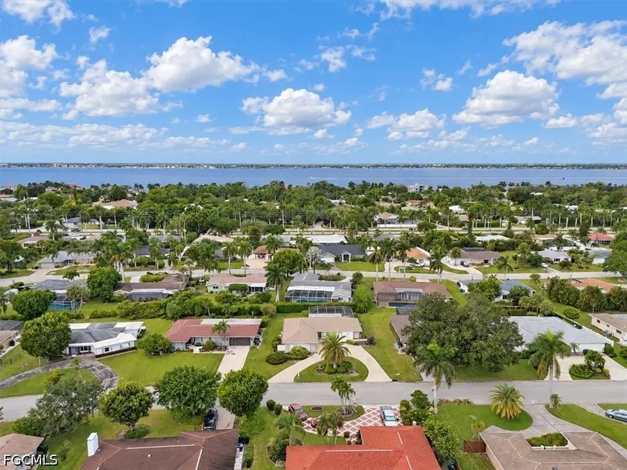 5088 Northampton Drive, Fort Myers, FL 33919 - #3