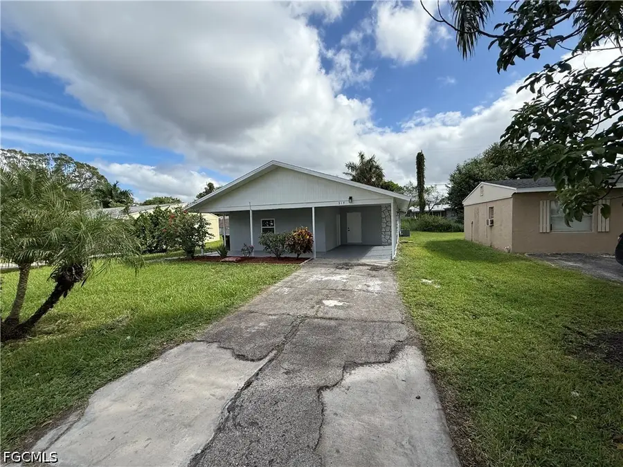 317 Montgomery Avenue, Fort Myers, FL 33905 - #3