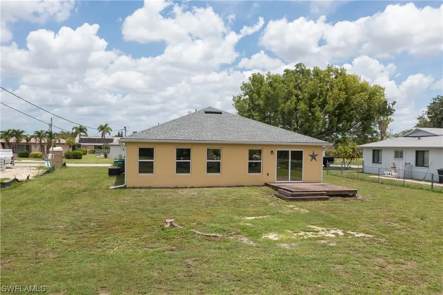 606 SE 2nd Terrace, Cape Coral, FL 33990 - Image #2