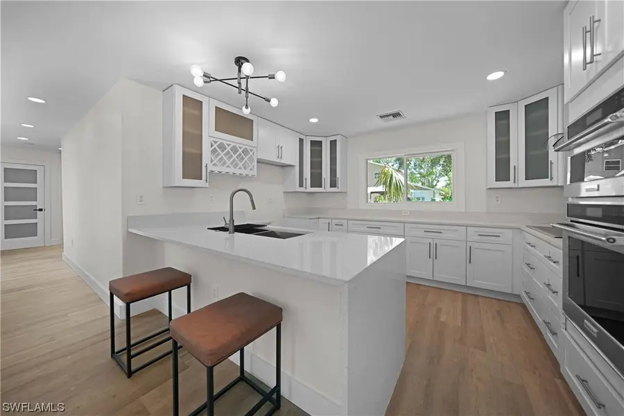 4310 Mcgregor Boulevard, Fort Myers, FL 33901 - Image #2