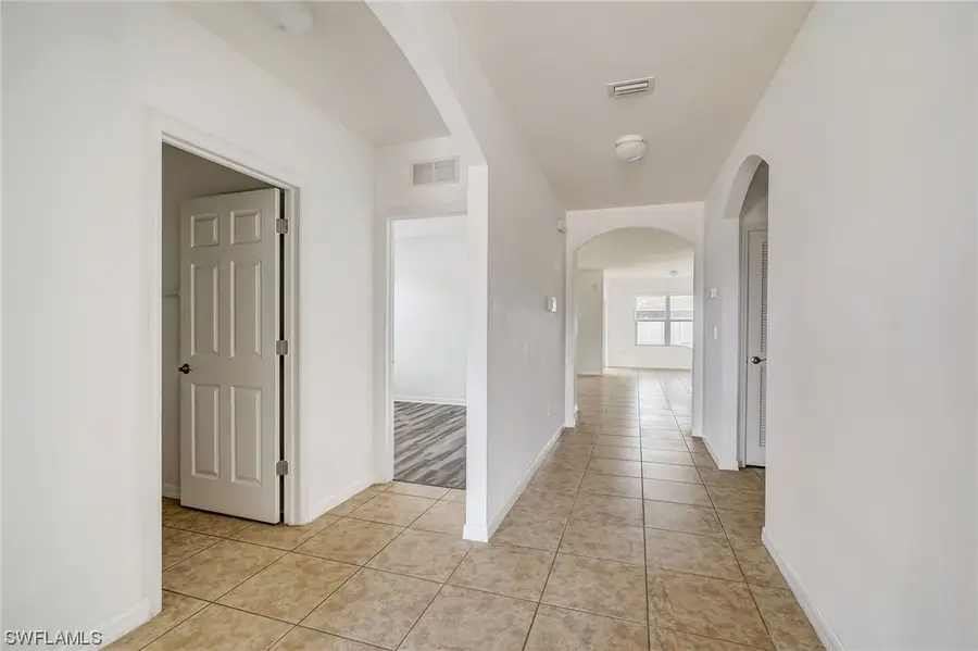 2709 SW 4th Place, Cape Coral, FL 33914 - #2