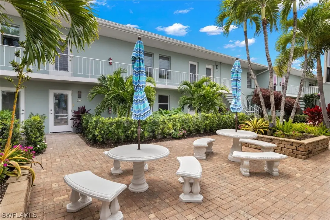 635 12th Avenue S #635, Naples, FL 34102 - Image #1