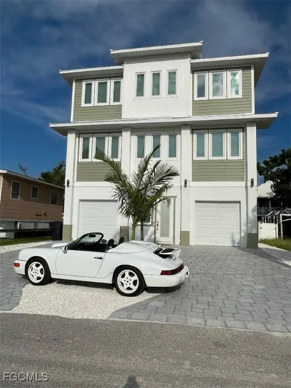 151 Chapel Street, Fort Myers Beach, FL 33931