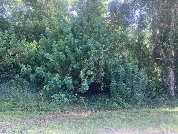 #23 Pine Tree Drive, Naples, FL 34112