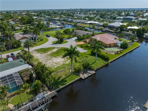 846 Montclaire Court, Cape Coral, FL 33904