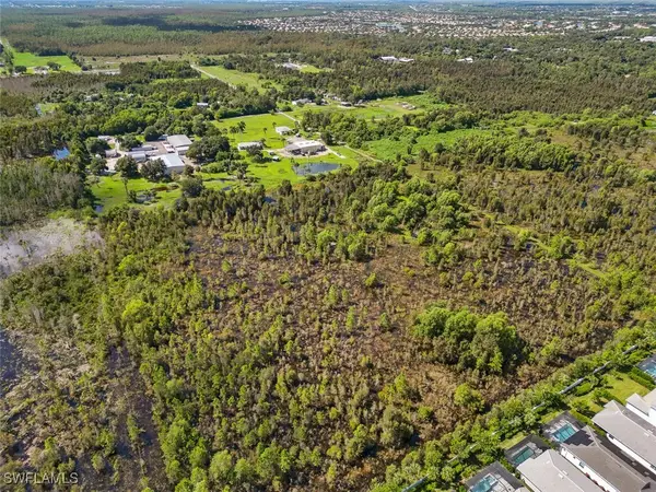 300 Brandy Lane, Naples, FL 34114