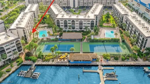 1007 Anglers Cove #J204, Marco Island, FL 34145