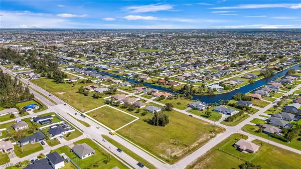 1213 Chiquita Boulevard S, Cape Coral, FL 33991