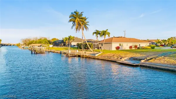 2525 Everest Parkway, Cape Coral, FL 33904