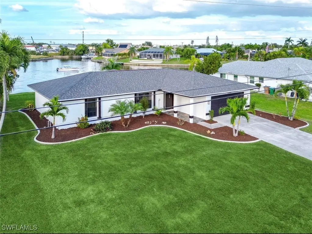 1129 SE 13th Street, Cape Coral, FL 33990 - #1
