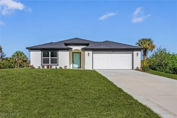 545 Oakshire Lane, Lehigh Acres, FL 33972