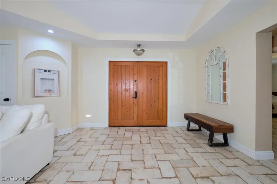 109 Montrose Drive, Fort Myers, FL 33919 - Image #3