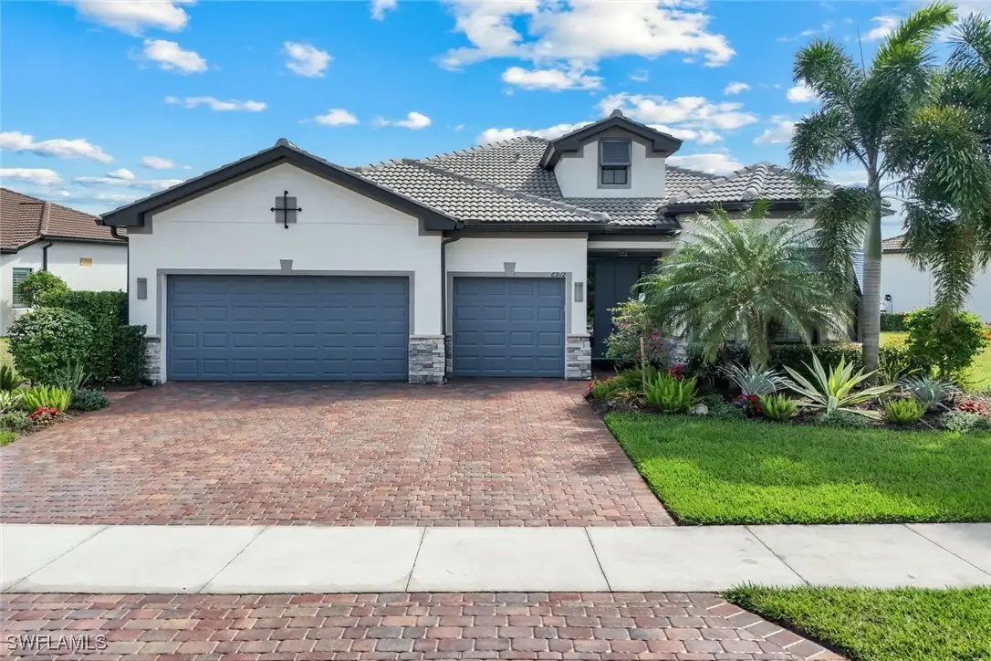6912 Cocoplum Street, Naples, FL 34114 - #1