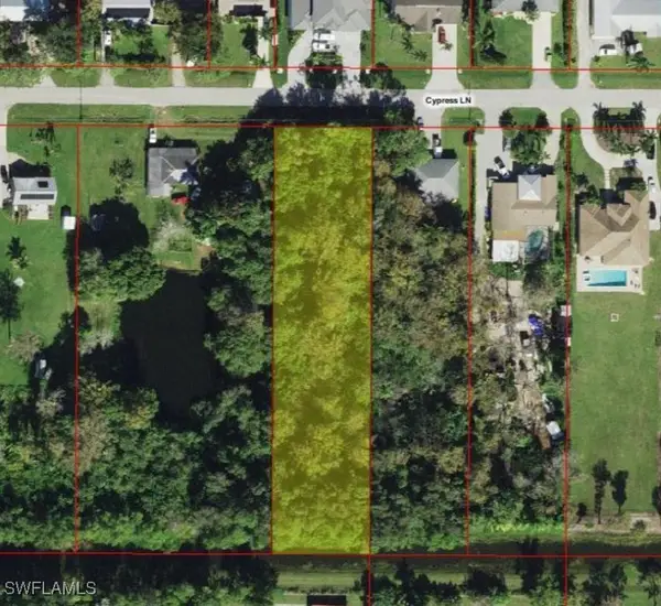 5242 Cypress Lane, Naples, FL 34113