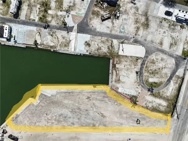 1100 Main Street, Fort Myers Beach, FL 33931