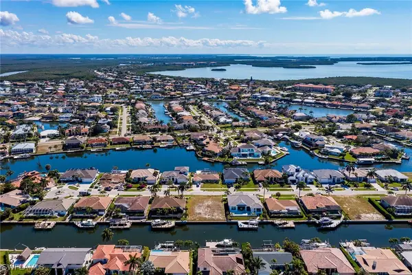 152 Gulfport Court, Marco Island, FL 34145