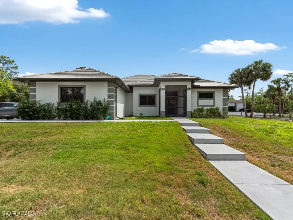 2538 4th Avenue Ne, Naples, FL 34120 - Image #1