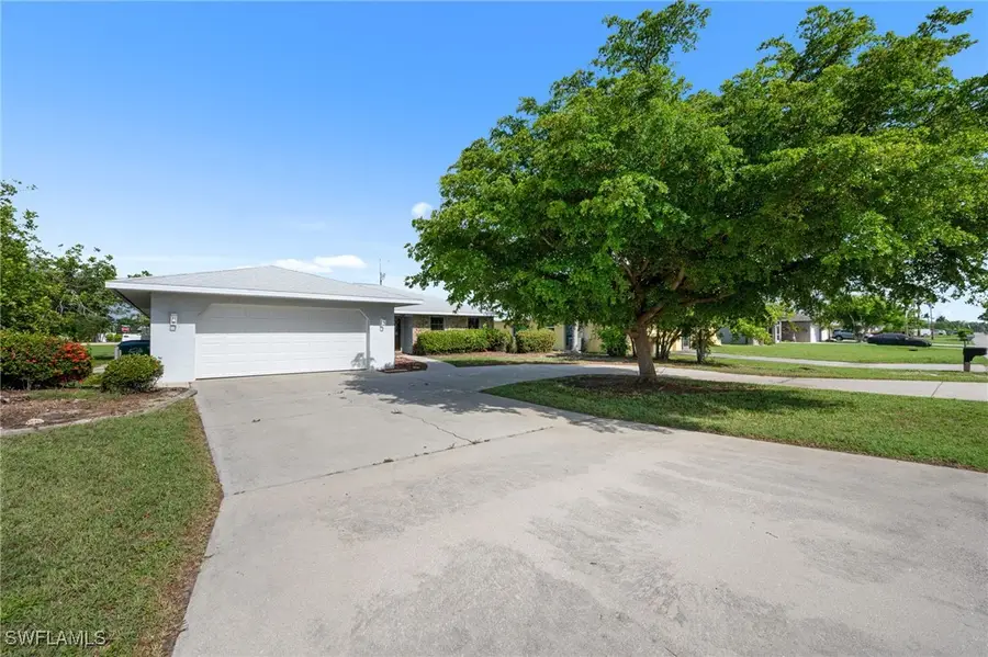 3004 SE 8th Avenue, Cape Coral, FL 33904 - Image #2