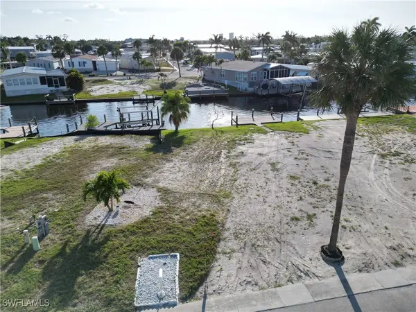 17630 Peppard Drive, Fort Myers Beach, FL 33931