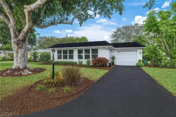 233 Yorkshire Court, Naples, FL 34112