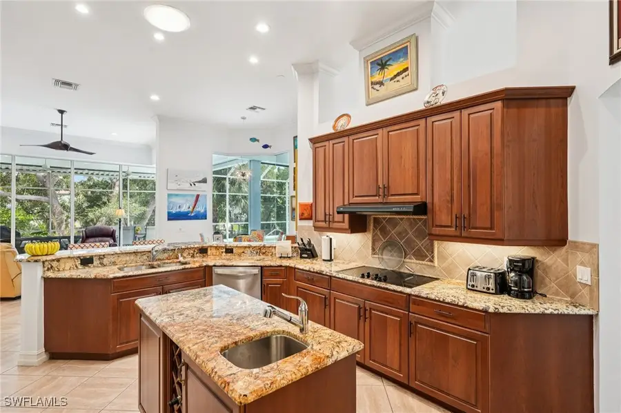 5106 Seahorse Avenue, Naples, FL 34103 - Image #3