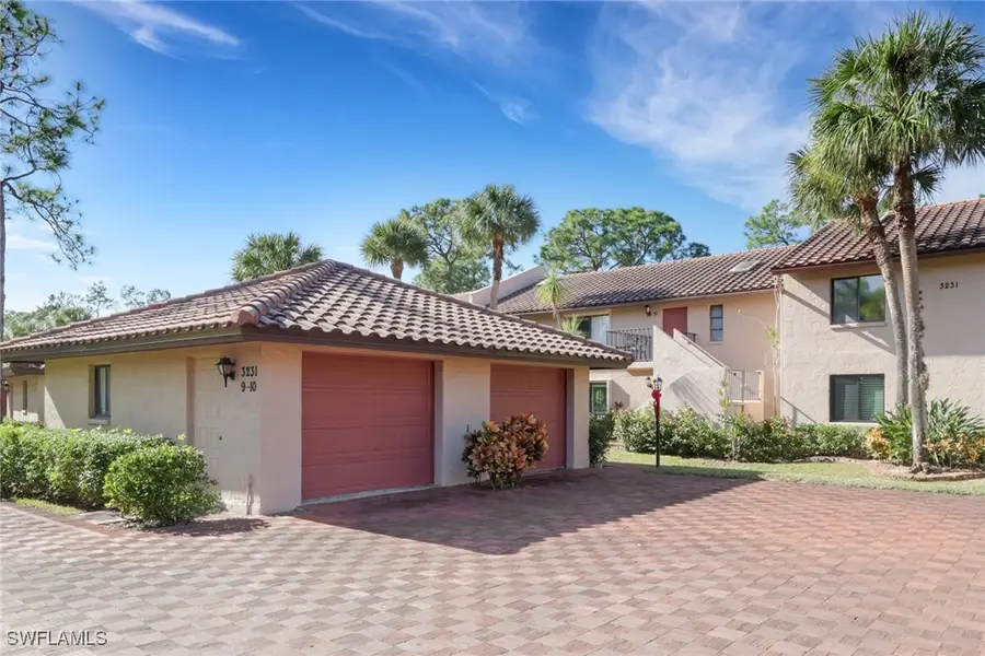 3231 Horse Carriage Way #10, Naples, FL 34105 - Image #3