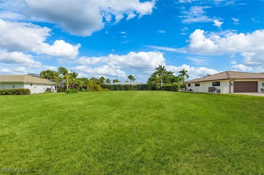 4228 Crayton Road, Naples, FL 34103 - Image #2