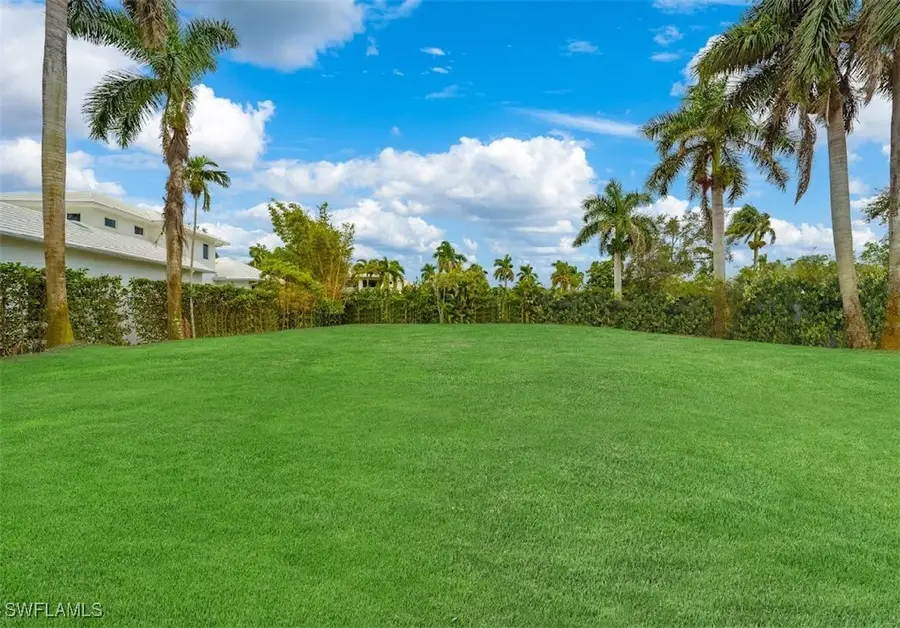421 Bow Line Drive, Naples, FL 34103 - Image #2