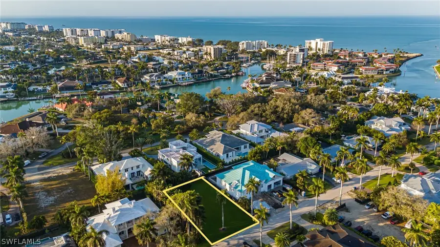 400 Wedge Drive, Naples, FL 34103 - #2