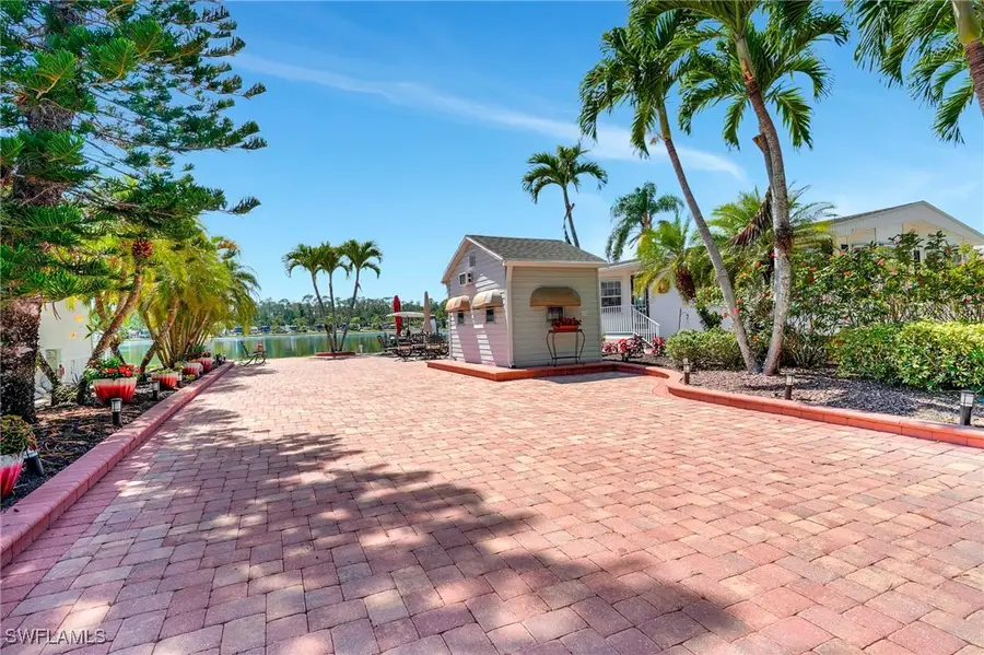 2117 Crystal Lake Drive, Naples, FL 34120 - Image #2