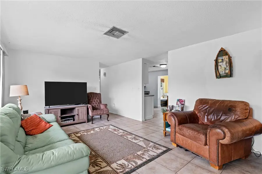 2205 Dixie Avenue, Punta Gorda, FL 33950 - Image #3