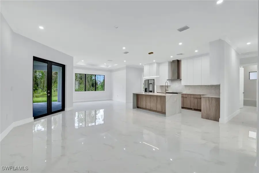 169 18th Avenue Nw, Naples, FL 34120 - Image #3