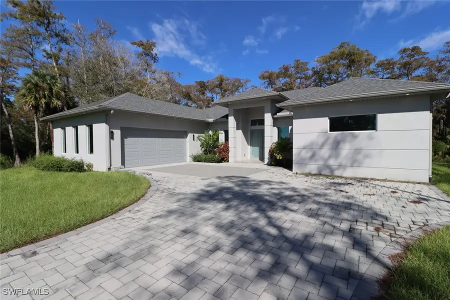 2461 Golden Gate Boulevard E, Naples, FL 34120 - Image #2