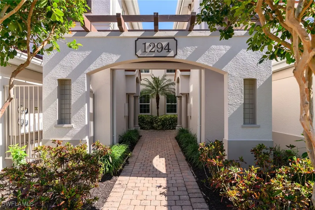 1294 Rialto Way #202, Naples, FL 34114 - Image #1