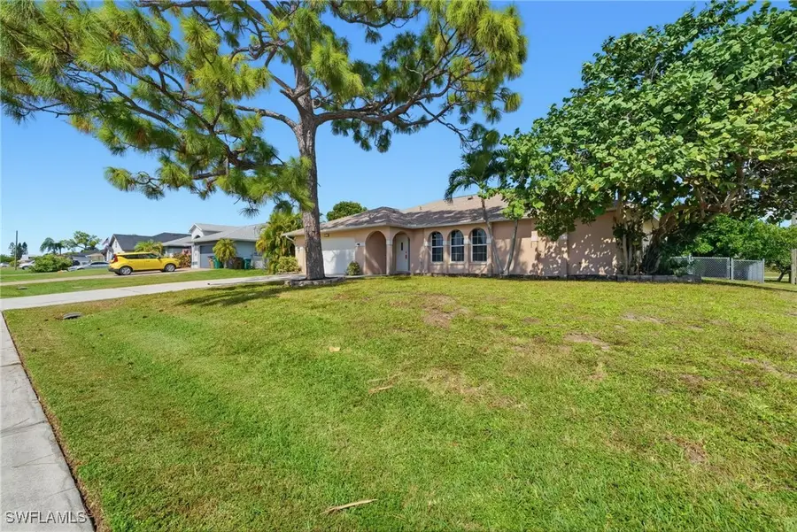 219 SW Trafalgar Parkway, Cape Coral, FL 33991 - Image #2