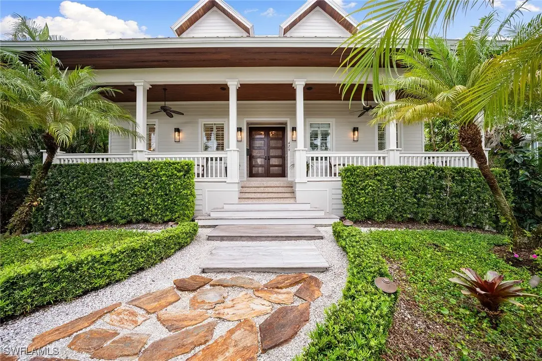 429 14th Avenue S, Naples, FL 34102 - Image #1