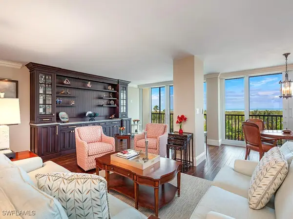 5601 Turtle Bay Drive #404, Naples, FL 34108