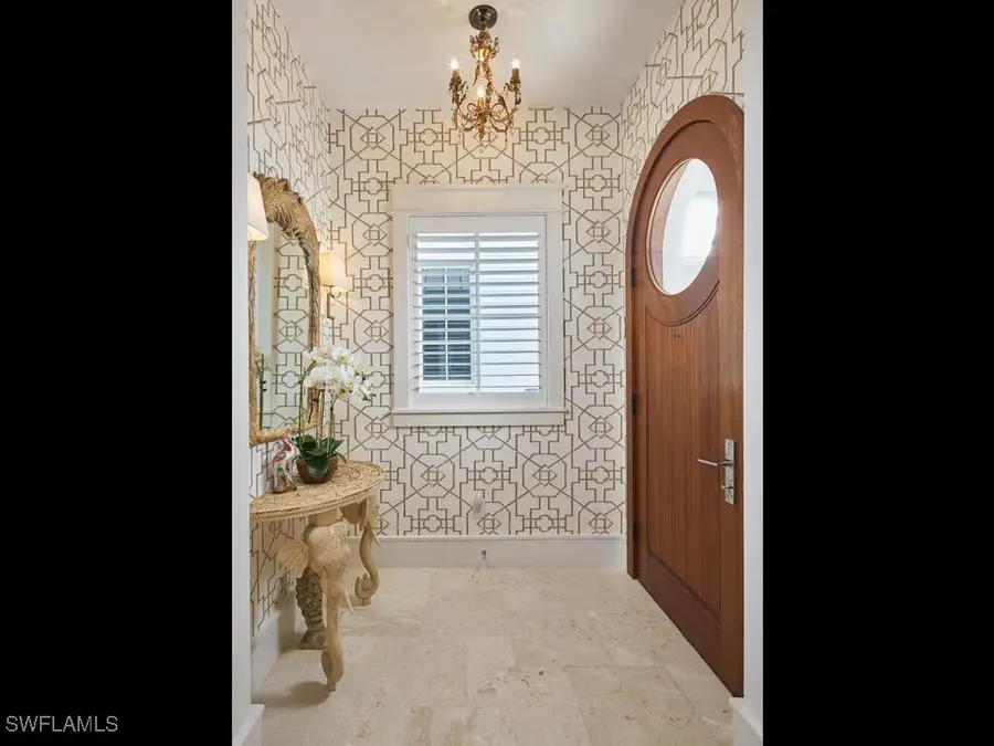 909 10th Avenue S, Naples, FL 34102 - Image #2