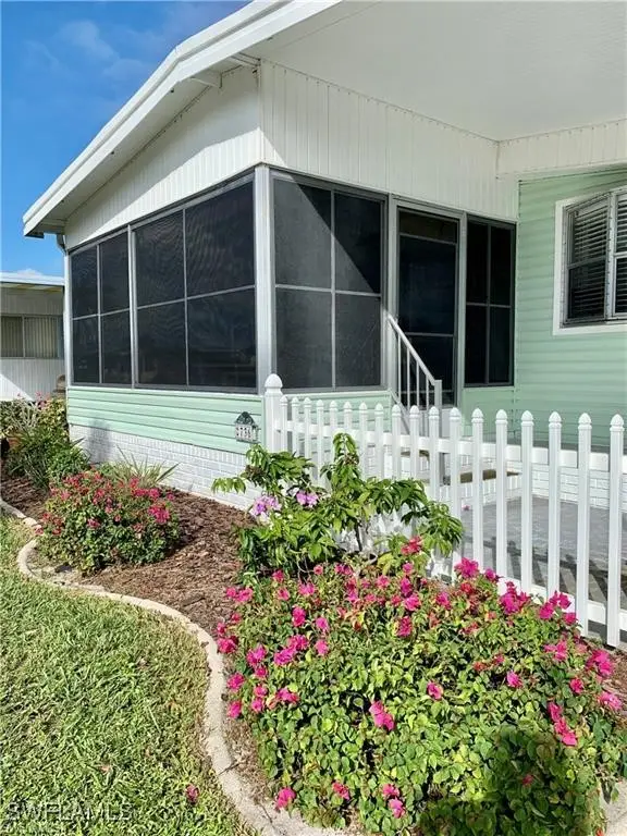 736 Knotty Pine Circle, North Fort Myers, FL 33917 - Image #2