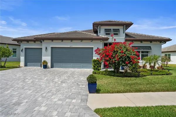 3671 Sapphire Cove Circle, Naples, FL 34114