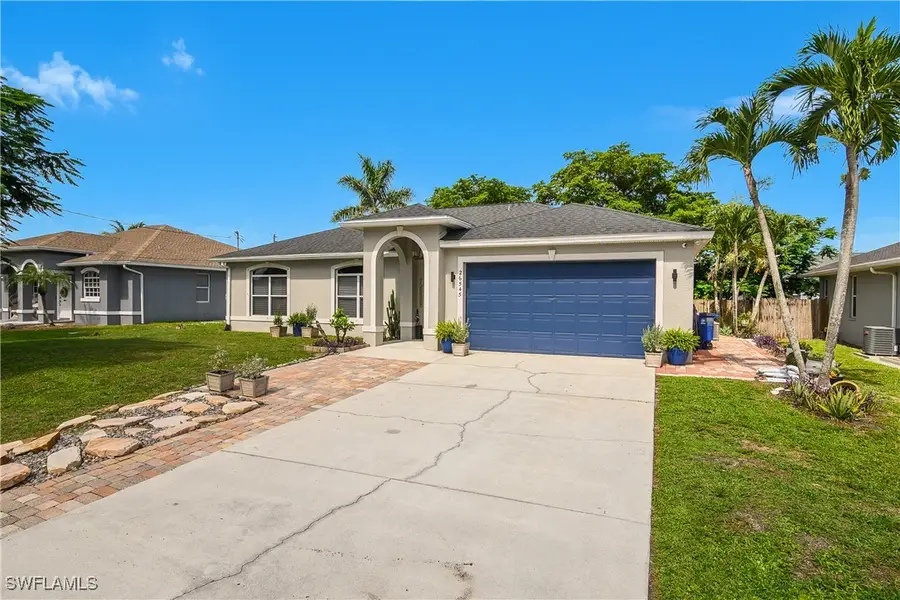 26545 Saville Avenue, Bonita Springs, FL 34135 - Image #3