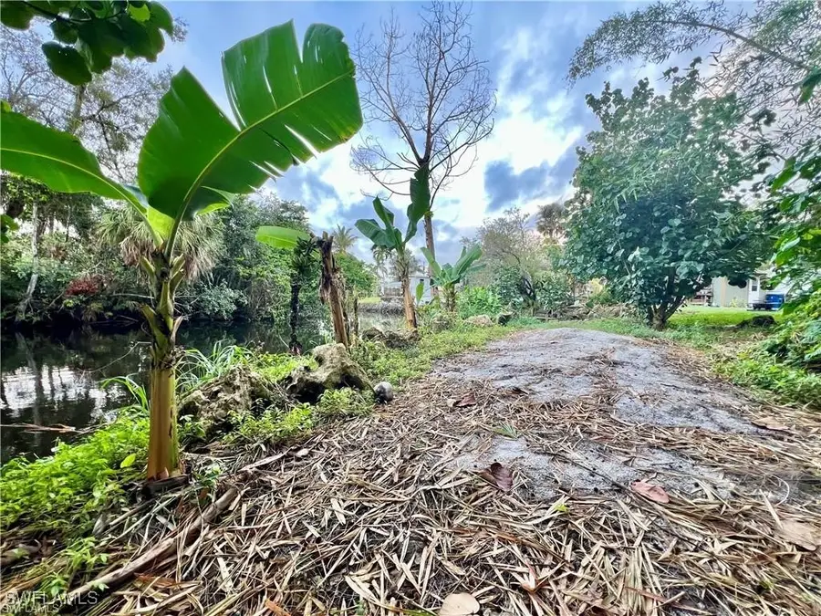 10141 Kentucky Street, Bonita Springs, FL 34135 - Image #3