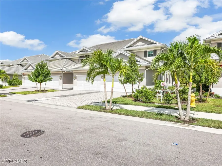 257 Indies Dr E #102, Naples, FL 34114 - Image #2