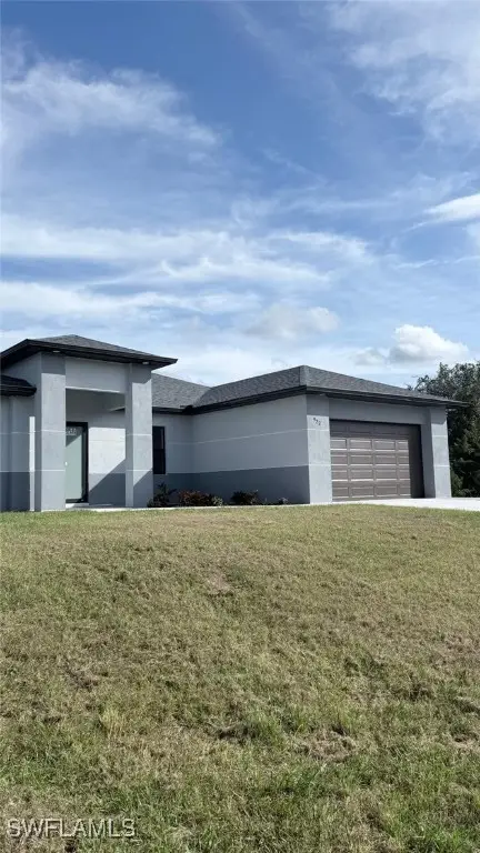 922 Richmond Avenue N, Lehigh Acres, FL 33972 - Image #2