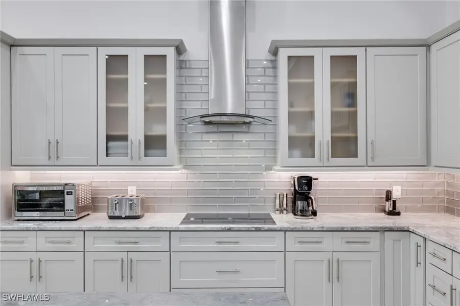 6423 Livingston Woods Lane, Naples, FL 34109 - Image #2