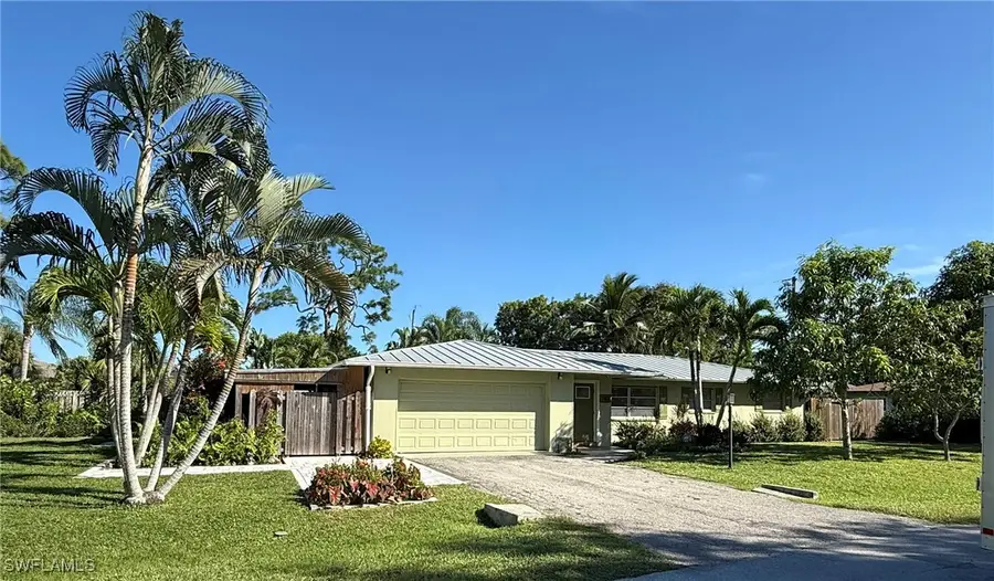 702 E Valley Drive, Bonita Springs, FL 34134 - Image #2