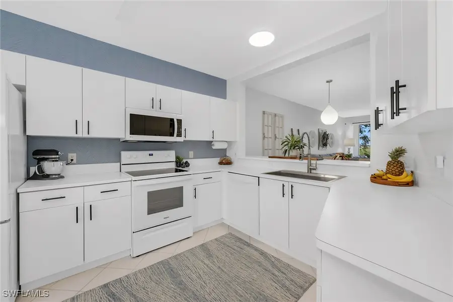 9087 Michael Circle #9, Naples, FL 34113 - Image #3