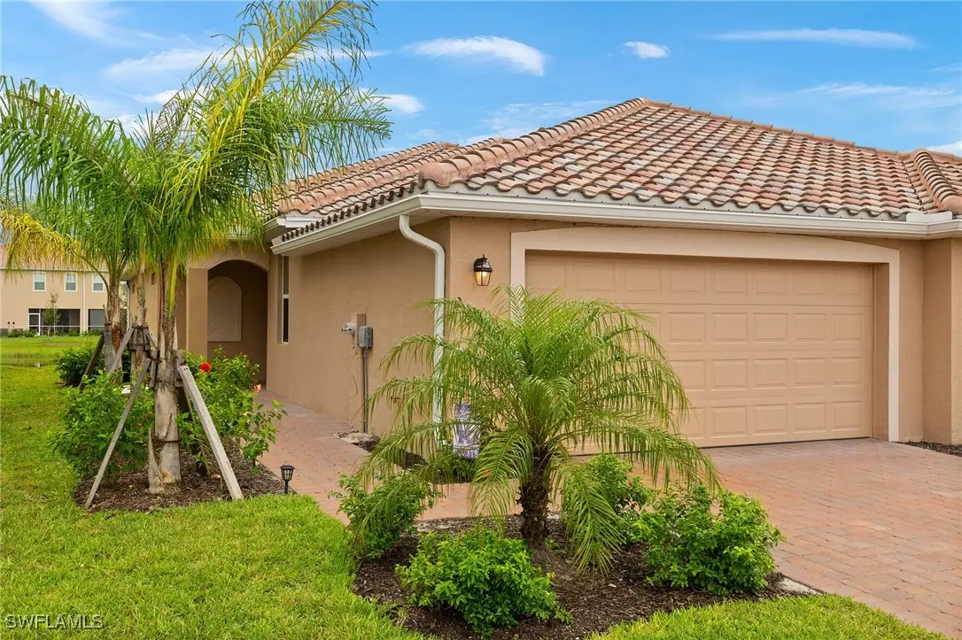 2685 Vine Avenue, Naples, FL 34120 - Image #1